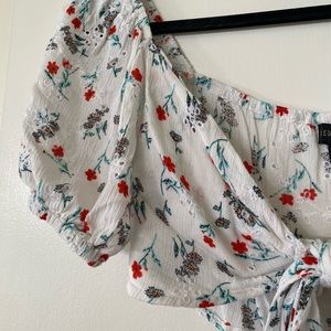 Nasty Gal Floral Front Tie Eyelet Balloon Sleeved Crop Top